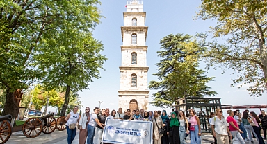 Bursa’nın güzelliklerini işaret diliyle tanıyorlar