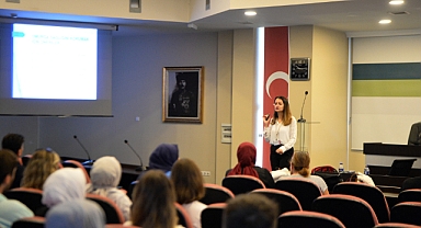 Belediye Personeline Sağlıklı Beslenme Ve Ofis Ergonomisi Eğitimi