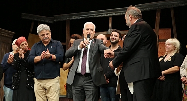 Bursa Şehir Tiyatroları'nın Genel Sanat Yönetmeni Ali Düşenkalkar Oldu