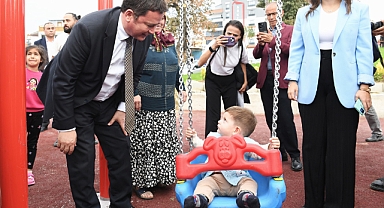 İsmet Paşa Parkı Hizmete Açıldı