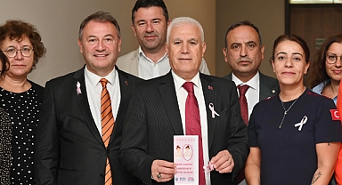 Meme Kanserine ‘Pembe Kurdele’ ile Dikkat Çekildi 