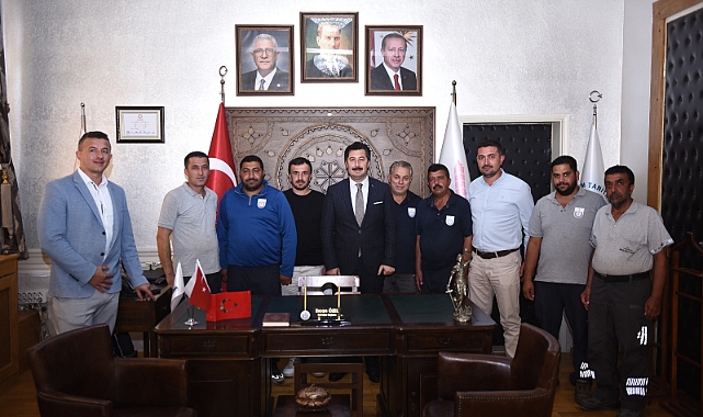 Yenişehir Belediyesi'nde Geçici İşçilere Müjde