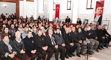 Atatürk Sevgisi 86 Yıldır Manşetlerde