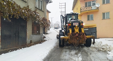 Büyükşehir, Karla Mücadele Çalışmalarını Sürdürüyor