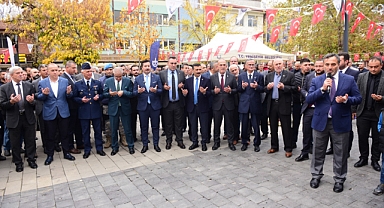 Tarihi Yenişehir Çarşı Hamamı Çoşkulu Bir Törenle Açıldı