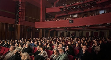‘Shirley Valentine’ Bursa’da Sahnelendi