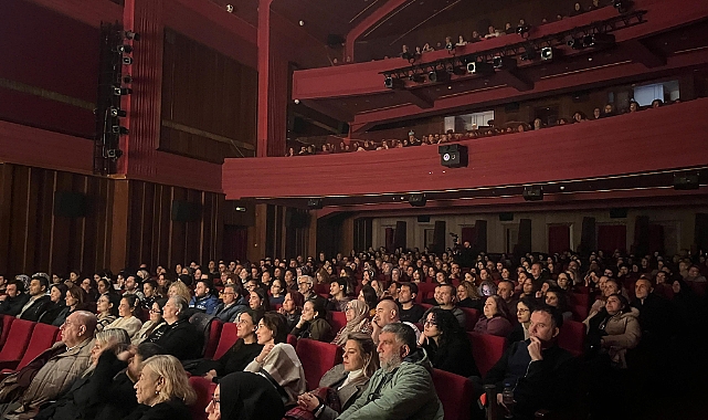 ‘Shirley Valentine’ Bursa’da Sahnelendi