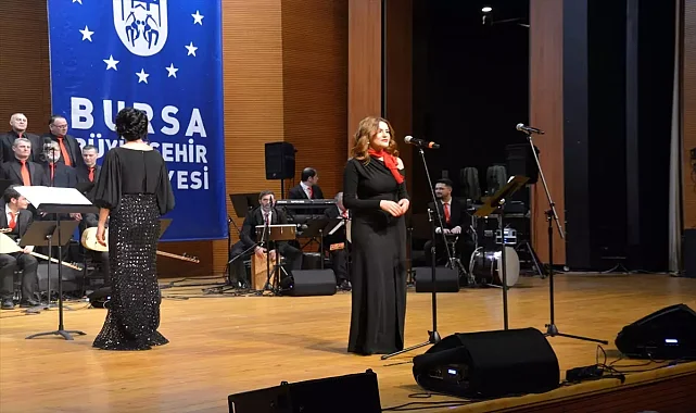 Bursa'da Türk Halk Müziği Rüzgarı: Orkestra Konseri Büyük İlgi Gördü