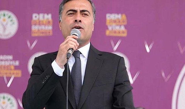 Van Belediye Başkanı Abdullah Zeydan'a 3 yıl 9 ay hapis cezası verildi