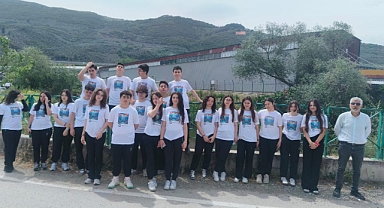 GEMLİK KENT KONSEYİ VE MAVİ DEDEKTİFLER'DEN ÇEVREYE DUYARLI ETKİNLİK