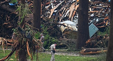 ABD'de ani sel felaketi alarmı: Yağışların yeniden başlaması bekleniyor! Onlarca kişi kayıp