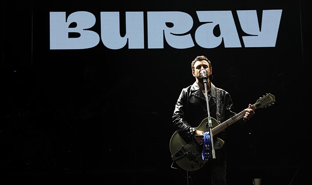 Bursa'da Buray'la 'Cumhuriyet' coşkusu