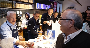 Cumhuriyet’in sıcaklığı Bursa’da paylaşıldı