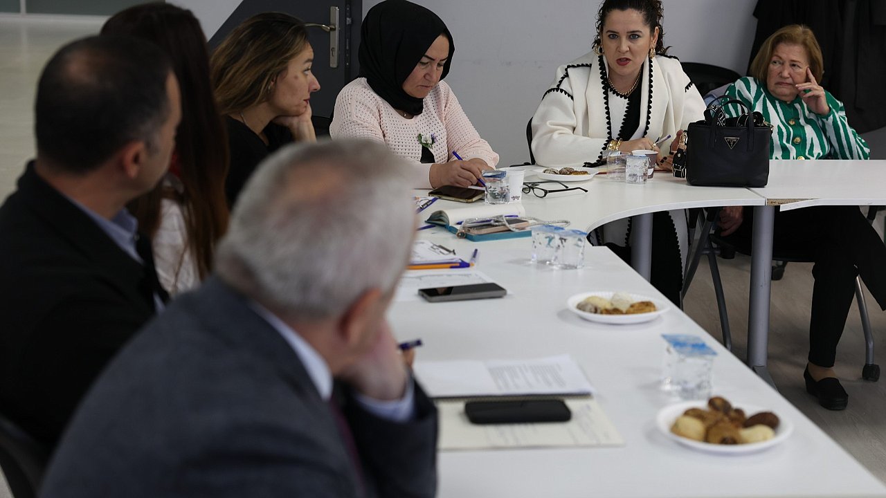 BAŞKAN ŞADİ ÖZDEMİR’DEN KADINLARA: “BİRLİKTE GÜÇLÜ OLUN