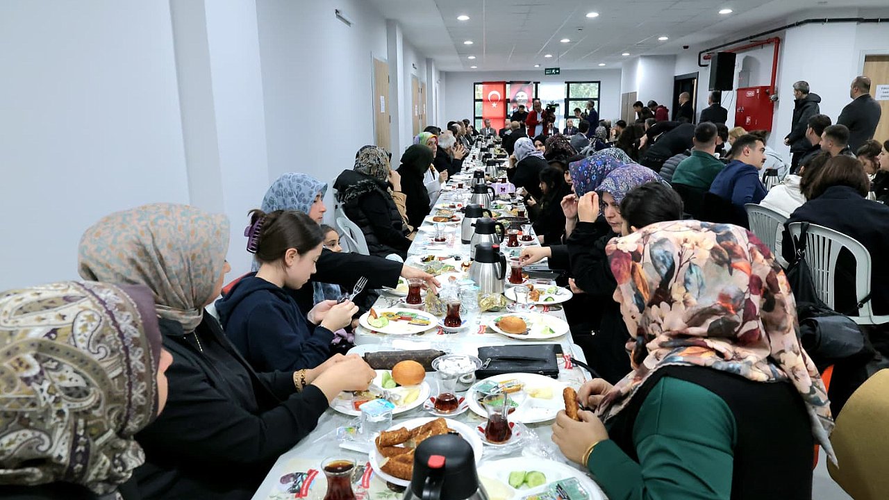 Belediyesporlu Özge Yılmaz'dan gümüş madalya