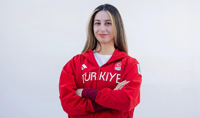 Belediyesporlu Özge Yılmaz'dan gümüş madalya