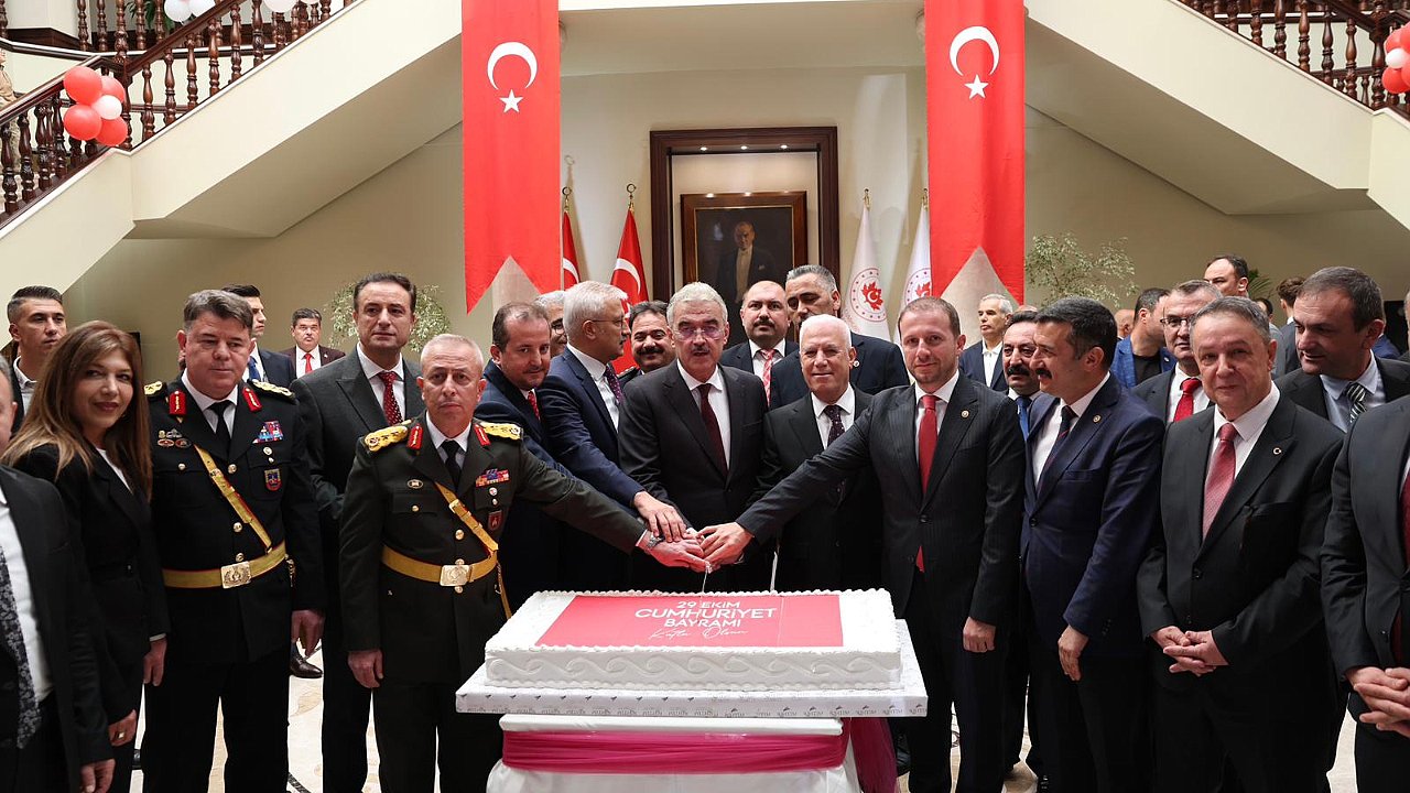 Bursa’da Cumhuriyet Bayramı coşkusu,