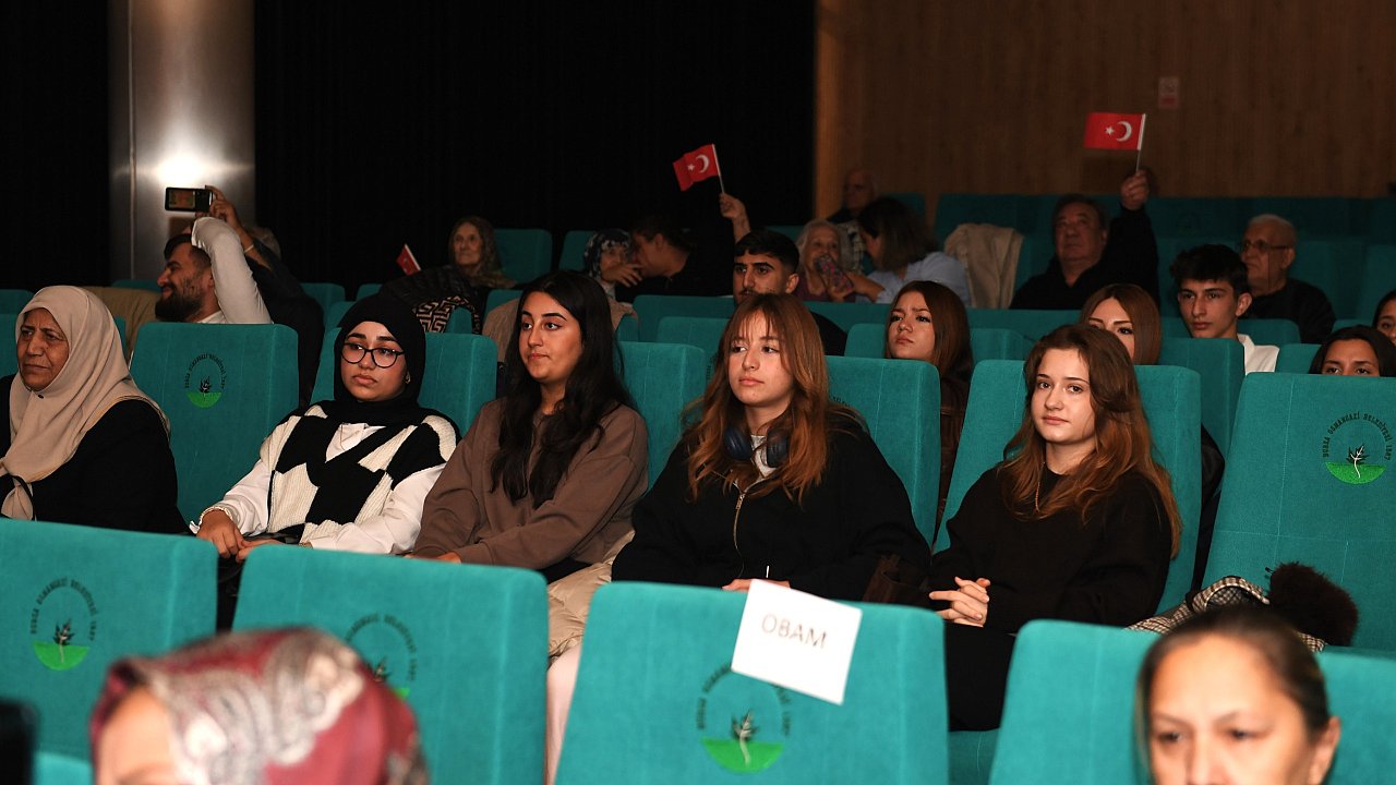 - Engelli bireyler Osmangazi'de Cumhuriyet Bayramını kutladı - Cumhuriyet Bayramı coşkusu engelsiz yüreklerde attı