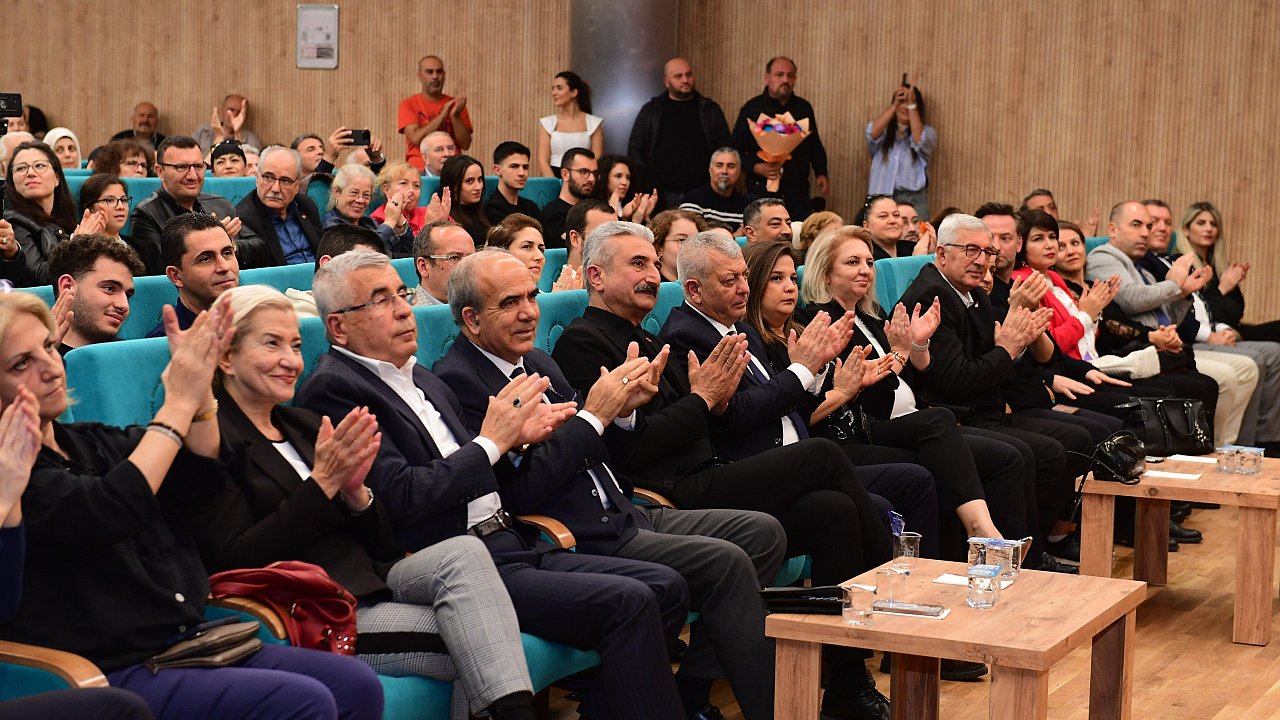 Osmangazi’de Ulu Önder Sevdiği Türkülerle Anıldı