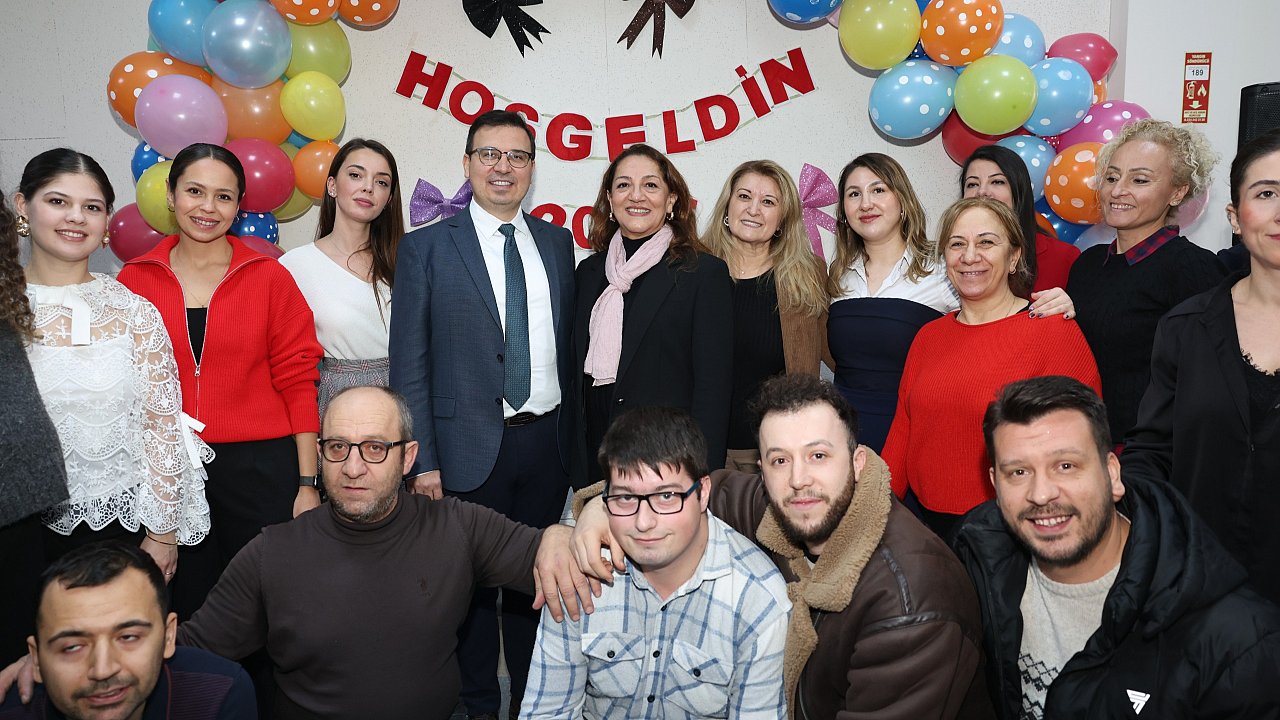 BİZİM EV’DE YILBAŞI HEYECAN