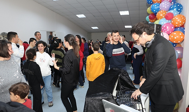 BİZİM EV’DE YILBAŞI HEYECAN