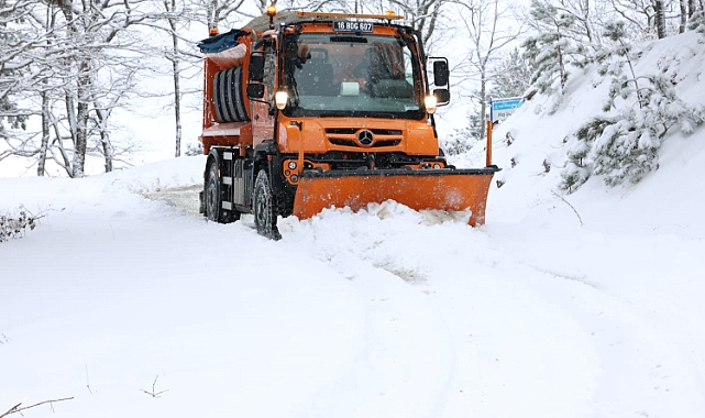 Osmangazi’de Karla Kapanan Yollara Anında Müdahale