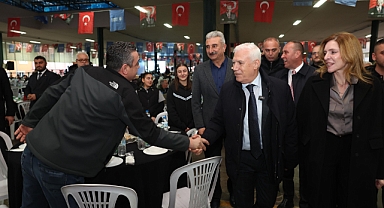 BURSA'DA GÖNÜLLER BÜYÜKŞEHİR’İN İFTAR SOFRASINDA BULUŞTU