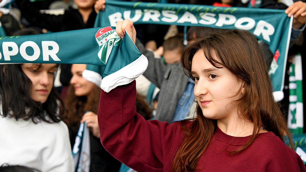Osmangazi Belediyesi 100 Çocuğu Bursaspor İle Buluşturdu