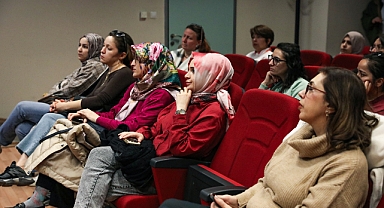 AKRAN ZORBALIĞINA KARŞI BİLİNÇLİ EBEVEYNLİK