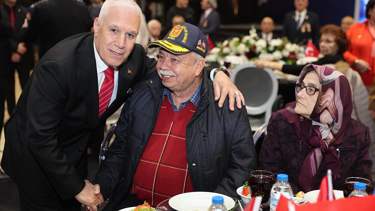 BAŞKAN BOZBEY: BU MİLLET SİZLERE HER ZAMAN MİNNETTAR
