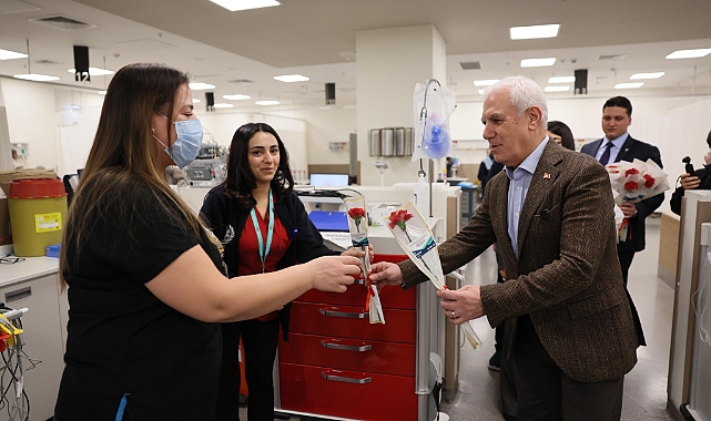 BAŞKAN BOZBEY’DEN SAĞLIK ÇALIŞANLARINA ZİYARET