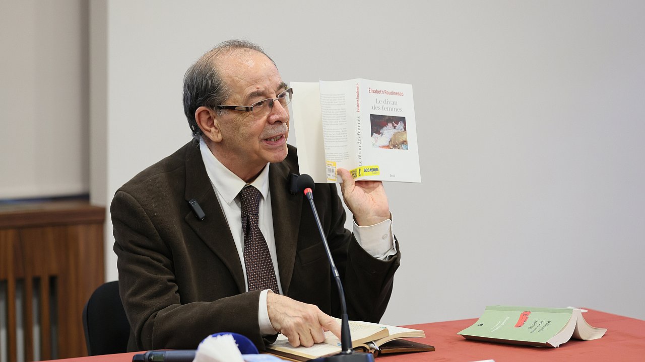 Bursa'da felsefe söyleşisine yoğun ilgi