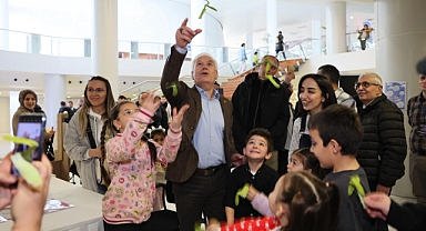 BURSA’DA GENÇLER BİLİMLE BULUŞTU