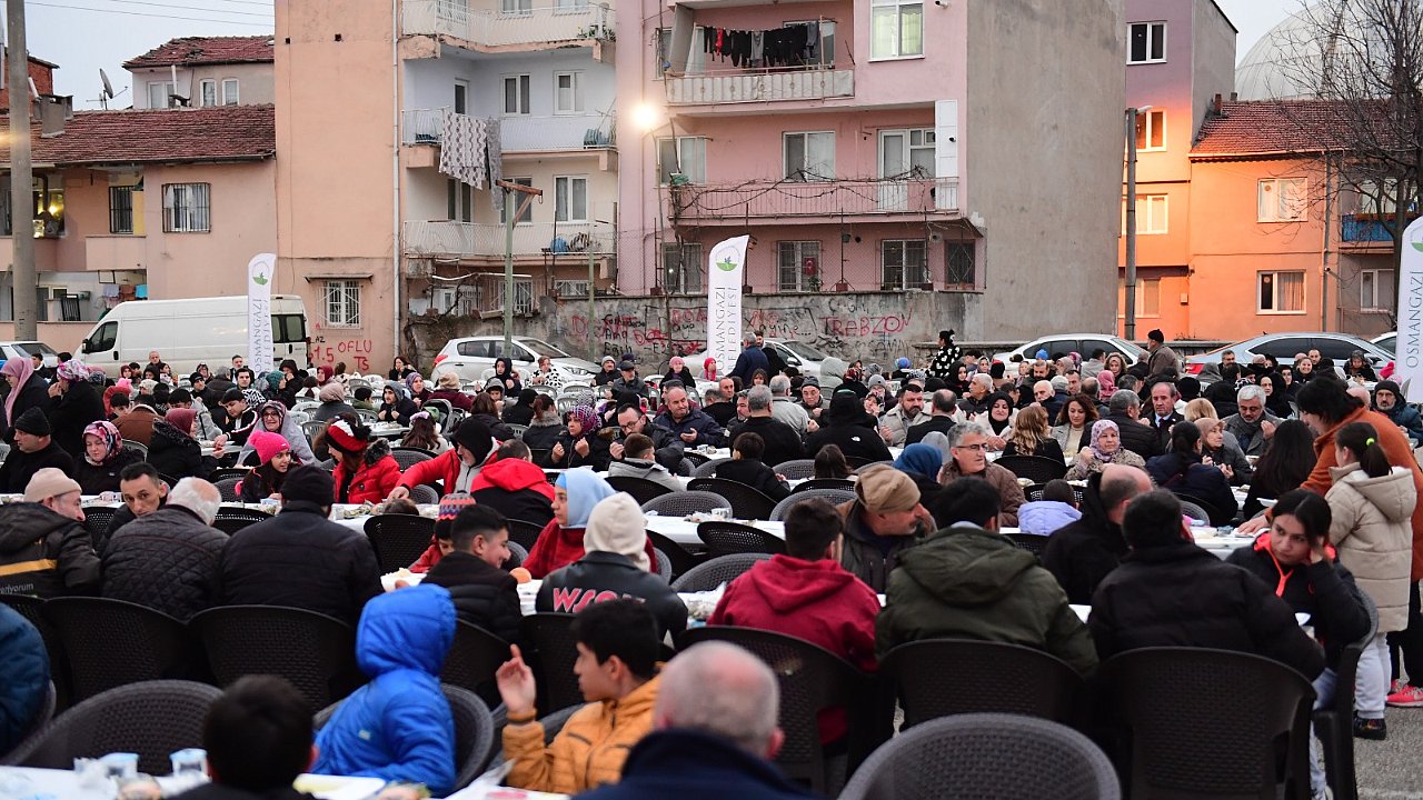 Osmangazi Belediyesi Ramazan Bereketini Sırameşeler’e Taşıdı