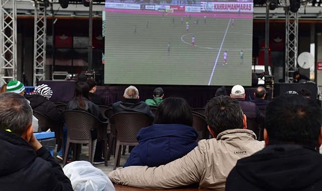 Osmangazi Meydanı’nda Bursaspor Coşkusu Yaşandı