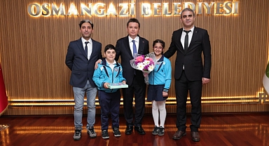 Başkan Aydın Koltuğu Geleceğin Teminatı Çocuklara Bıraktı