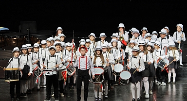 Bursa’da çocukların sesi senfoniyle yükseldi