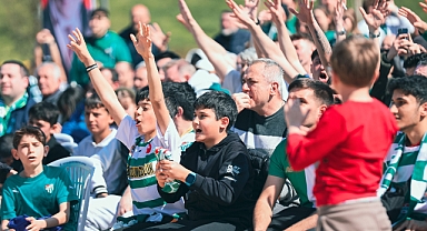 Bursa'da dev ekranda Bursaspor coşkusu!