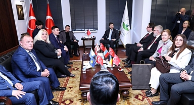 Bursa’nın Fethinin 700. Yıl Etkinlikleri Kardeşlik Köprülerini Güçlendirdi 