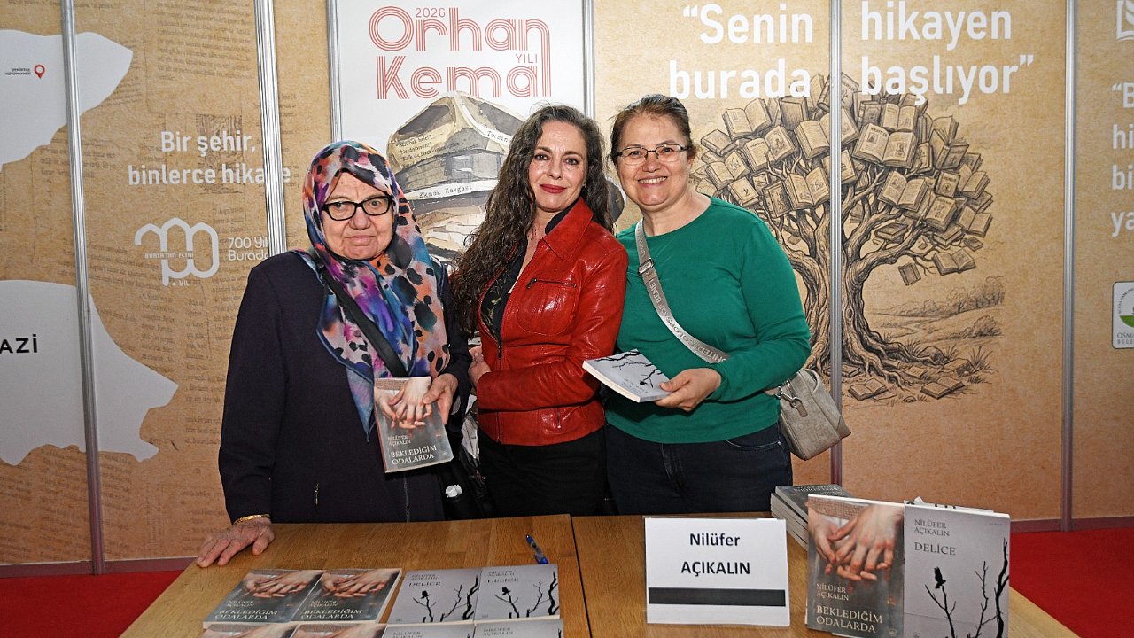 Nilüfer Açıkalın Osmangazi’de Okurlarıyla Buluştu