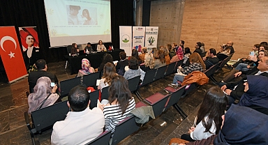 Osmangazi Belediyesi Ebeveynleri Ana Baba Okulu’nda Bilgilendirdi