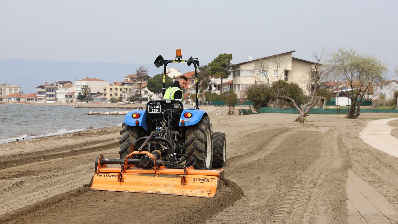Plajlar yaza hazır hale getiriliyor