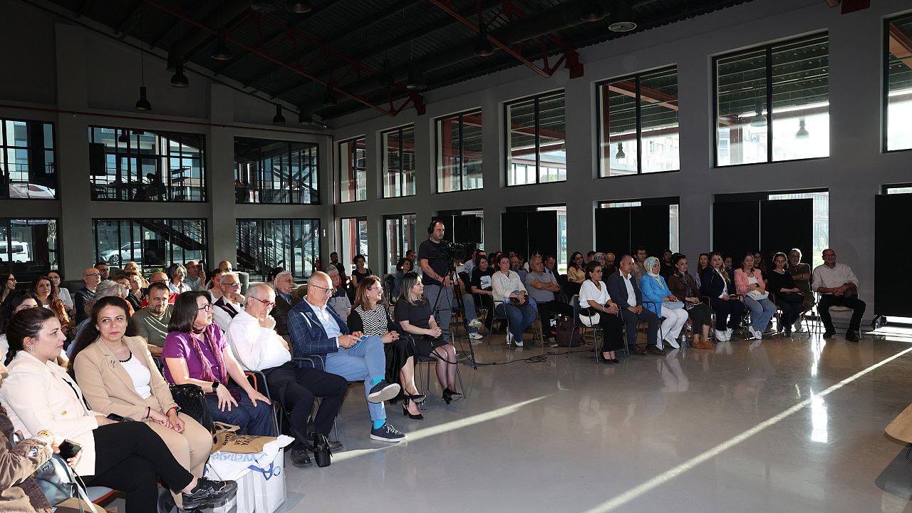 Arkeolojinin duayenleri Nilüfer’de buluştu