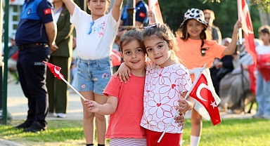 MUDANYA 19 MAYIS'TA GELECEĞE YÜRÜDÜ