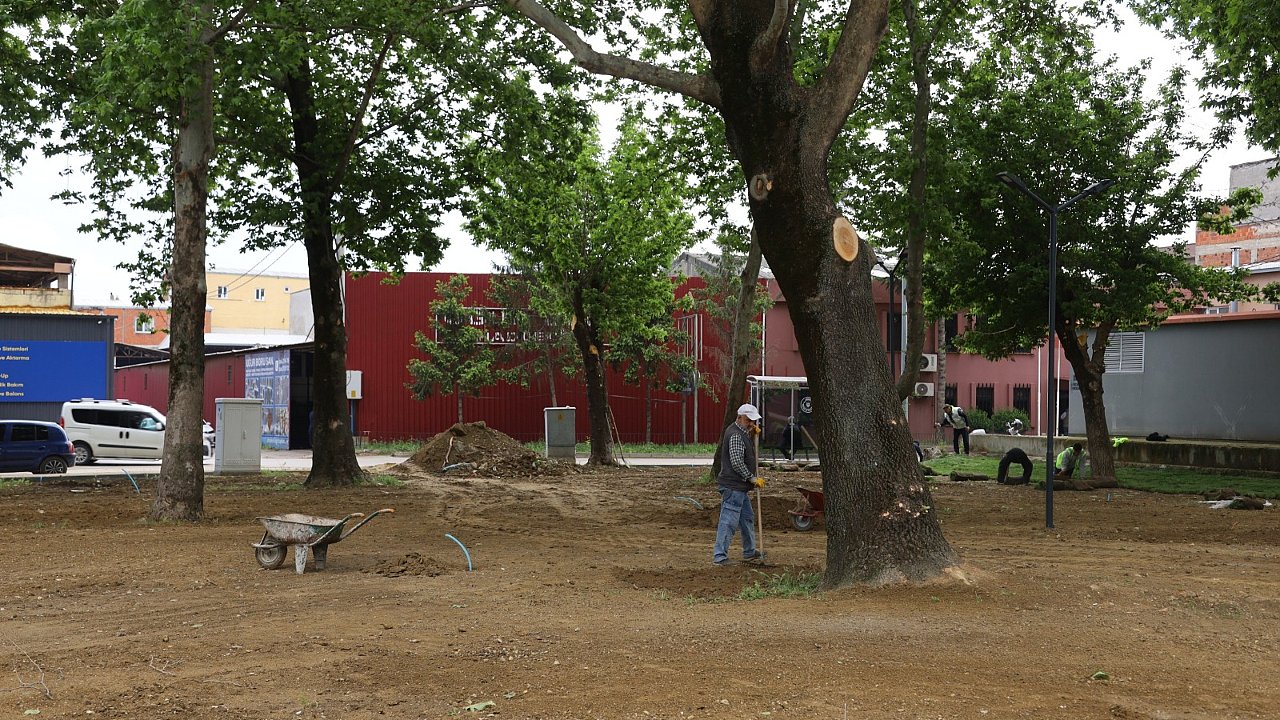Şehit Piyade Er Hakan Söylemez mahalle parkı yenileniyor