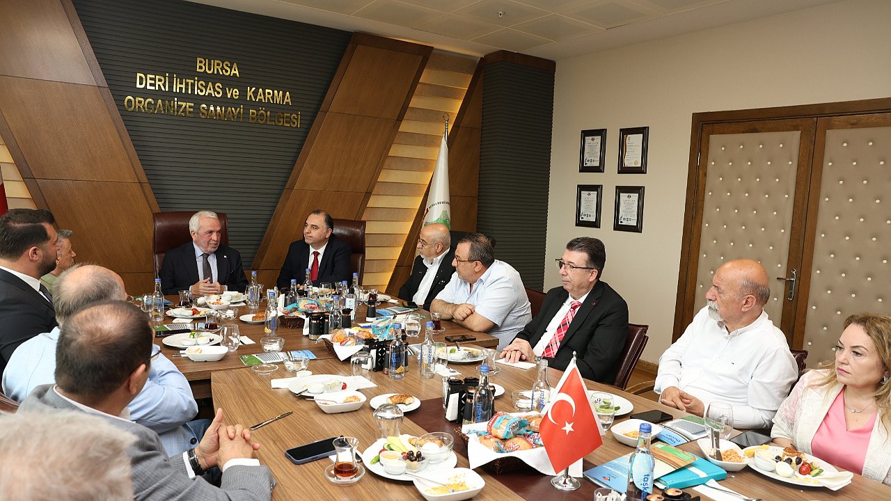Başkan Şadi Özdemir sanayicilerle buluştu