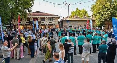 Fetih coşkusu notalarla yankı buluyor