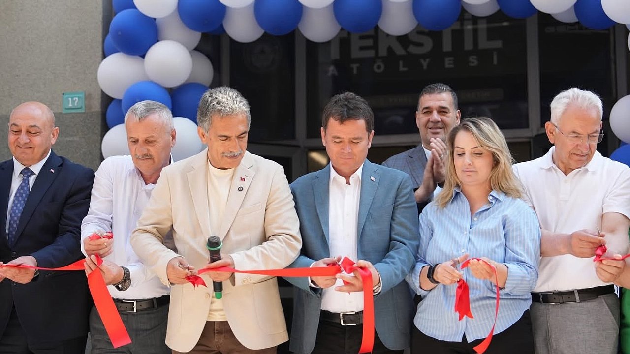 Gemlik’te Kadın İstihdamına Büyük Katkı: Tekstil Atölyesi Açıldı