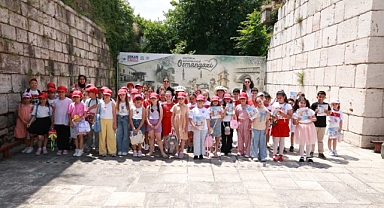 Osmangazi Belediyesi Çocuklara Kitap ve Tarih Sevgisi Aşılıyor