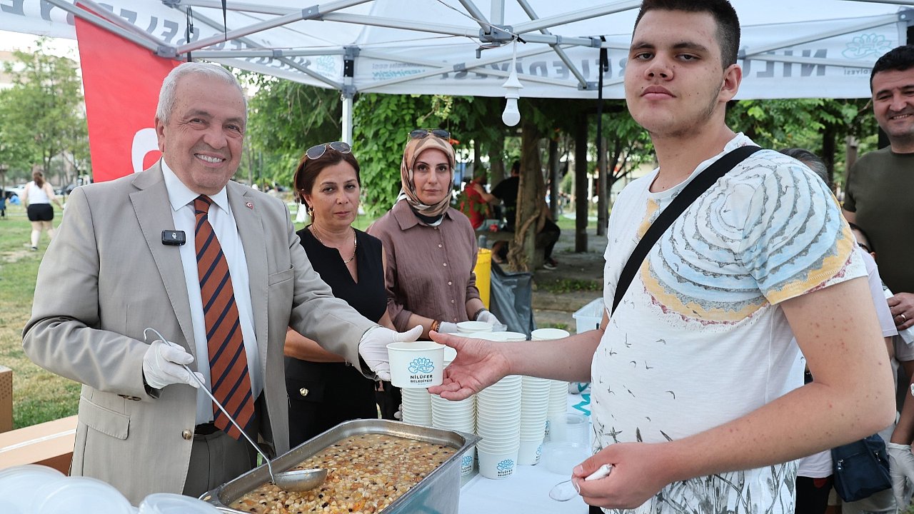 Başkan Şadi Özdemir, İhsaniyeliler ile buluştu